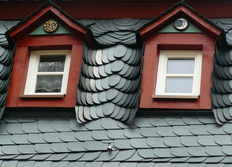 The Best Roofing Materials for Four-Season Homes
