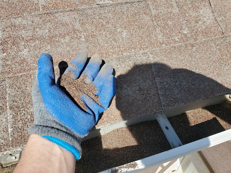 The 5 Telltale Signs Your Roof Is Starting to Wear Out | Expert ...